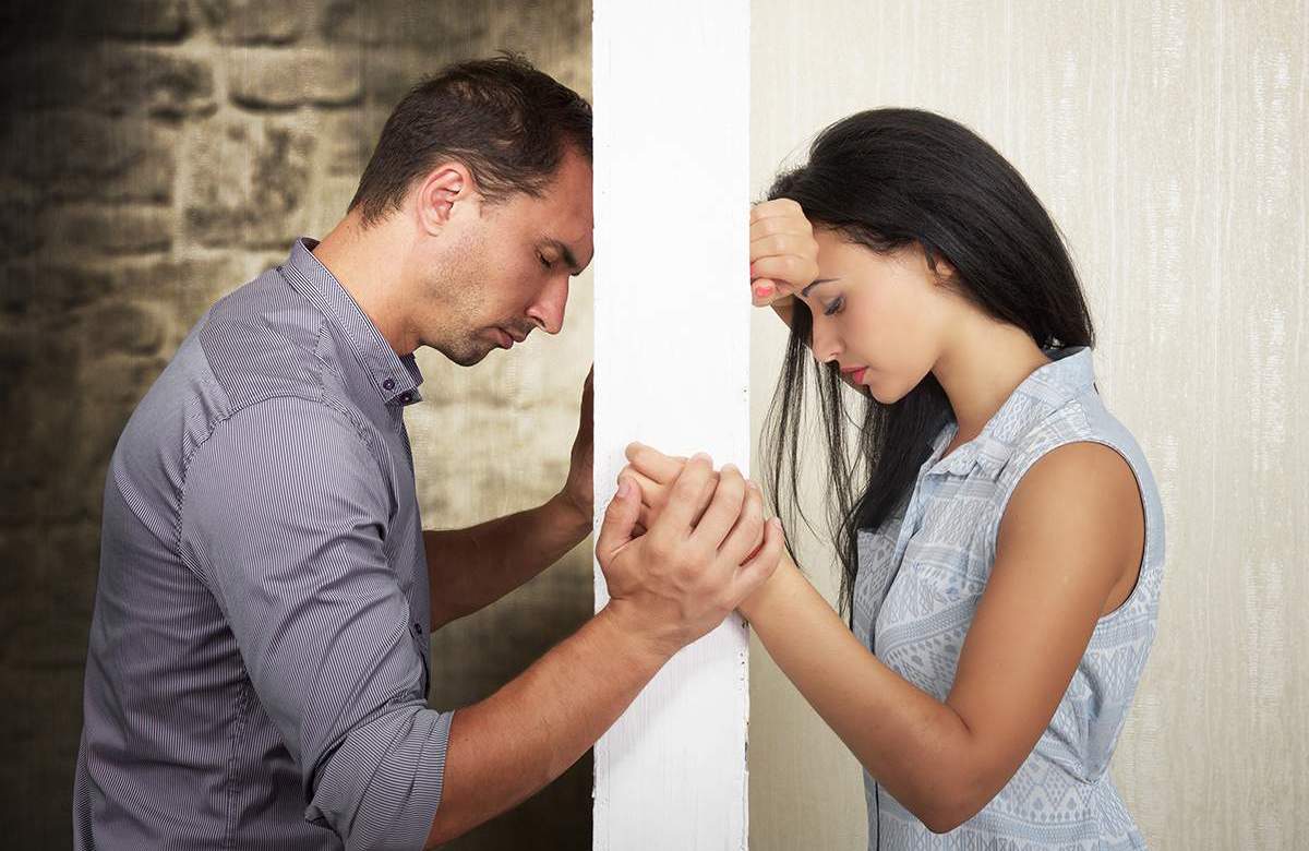 Die Mauer zwischen zwei Menschen überwinden